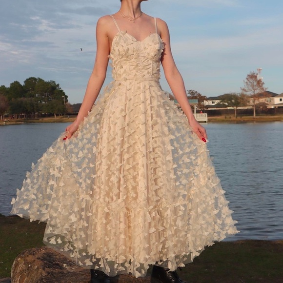 Butterfly corset midi dress with lace up back and adju straps, beige size small - Picture 2 of 4